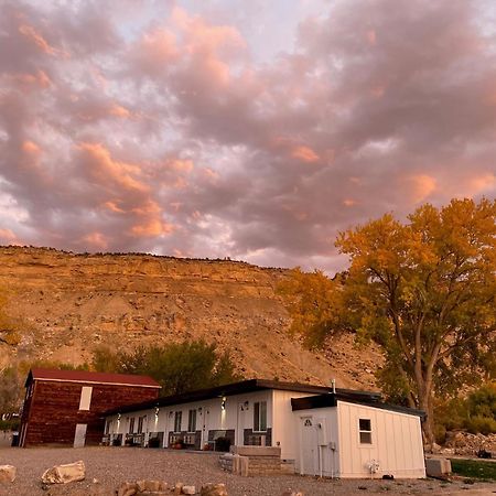 The Homestead Palisade Exterior photo