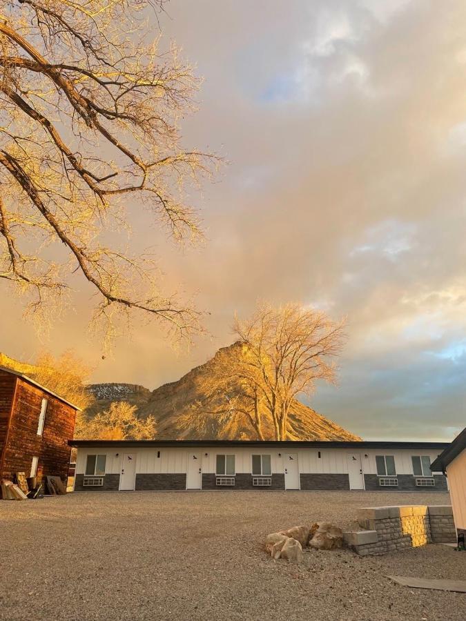 The Homestead Palisade Exterior photo